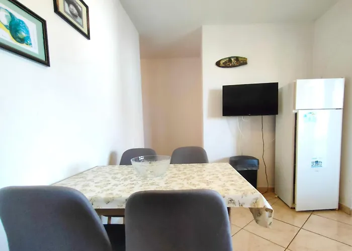 Furjan Apartment *